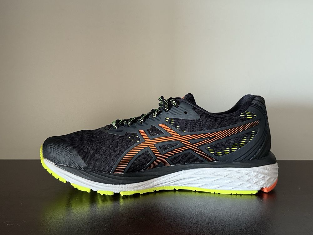 Asics Gel-Stratus 40номер 25см Стелка Нови с Кутия