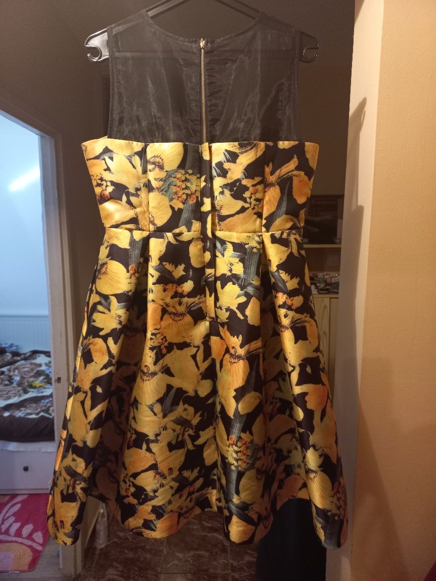 Rochie midi marimea M