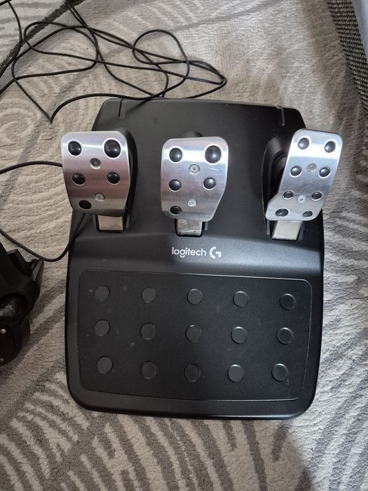 Volan Logitech G29