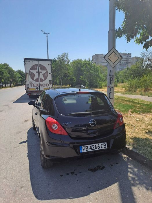 Opel Corsa D - 2010 г.