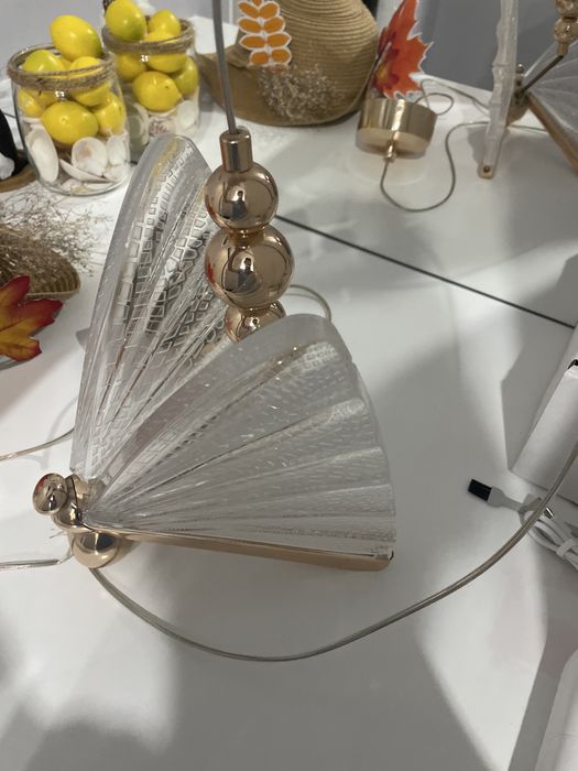 Продам светильник