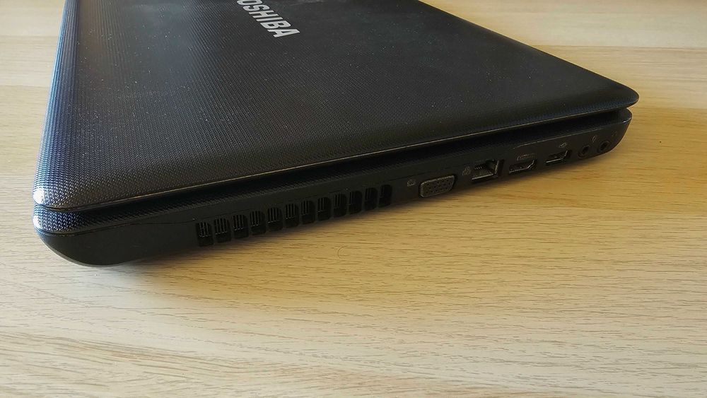 [Лаптоп] Toshiba C660 - SSD, i3-2310, Nvidia GT315M GDDR3, 5GB RAM
