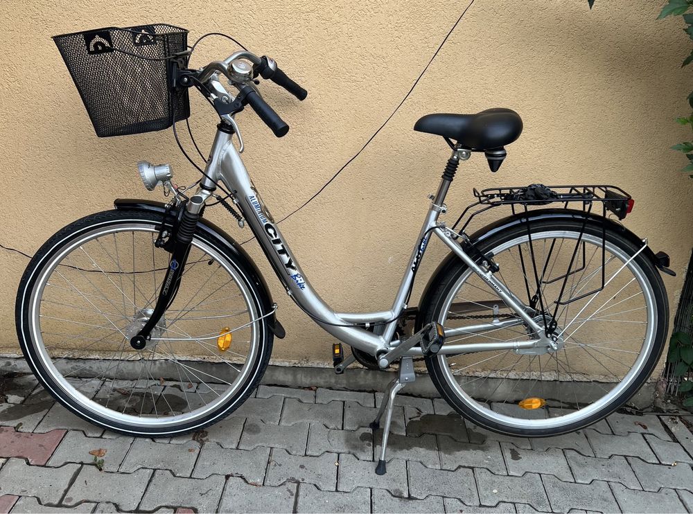 Aluminium city bike