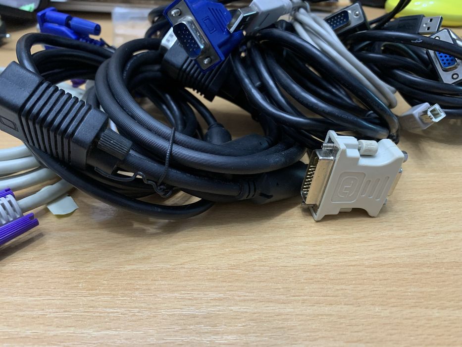Cabluri VGA,DVI,adaptoare DVI,imprimanta pt.PC