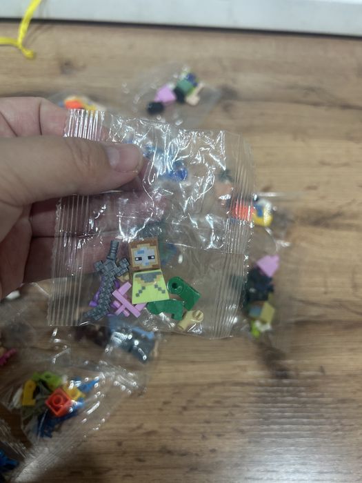 Лего человечки в стиле майнкрафт