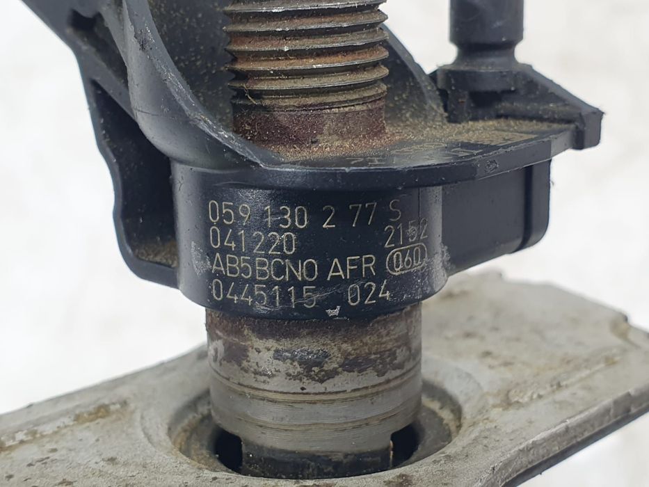 Injector 059130277S 0445115024 3.0 tdi BMK Volkswagen VW Touareg generatia 1 7L