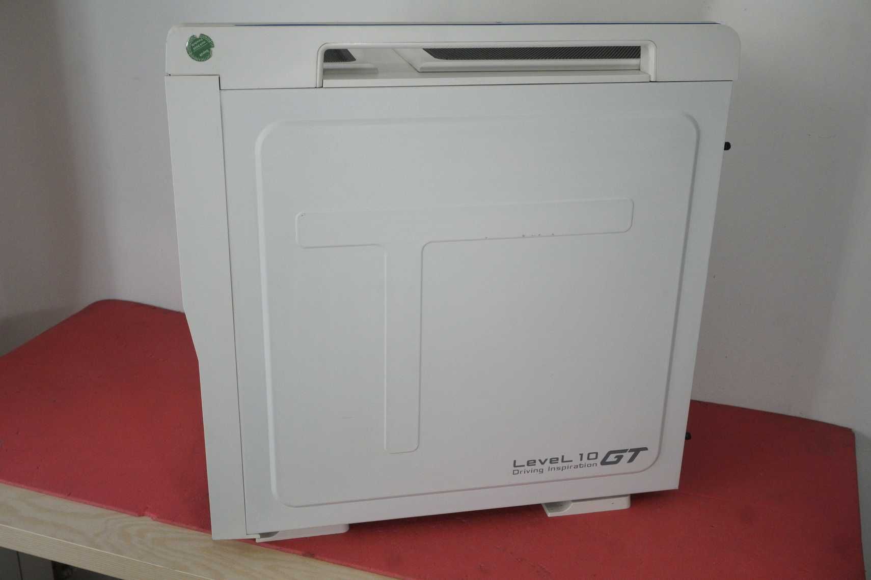 Компютърна кутия ThermalTake Level 10 GT Snow Edition eATX / Вкл.ДДС