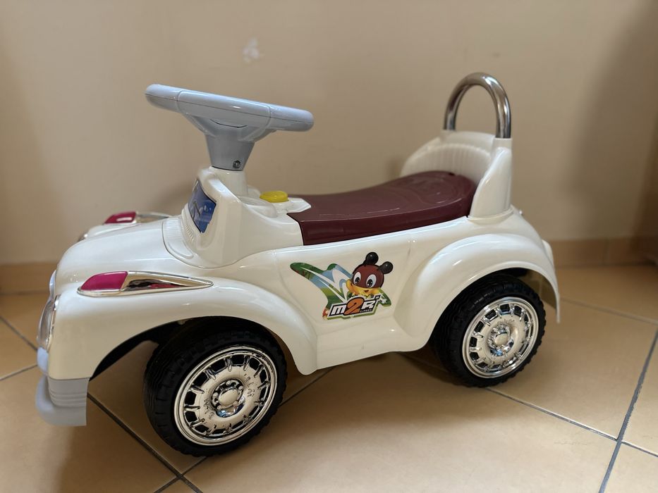 Детска кола за яздене