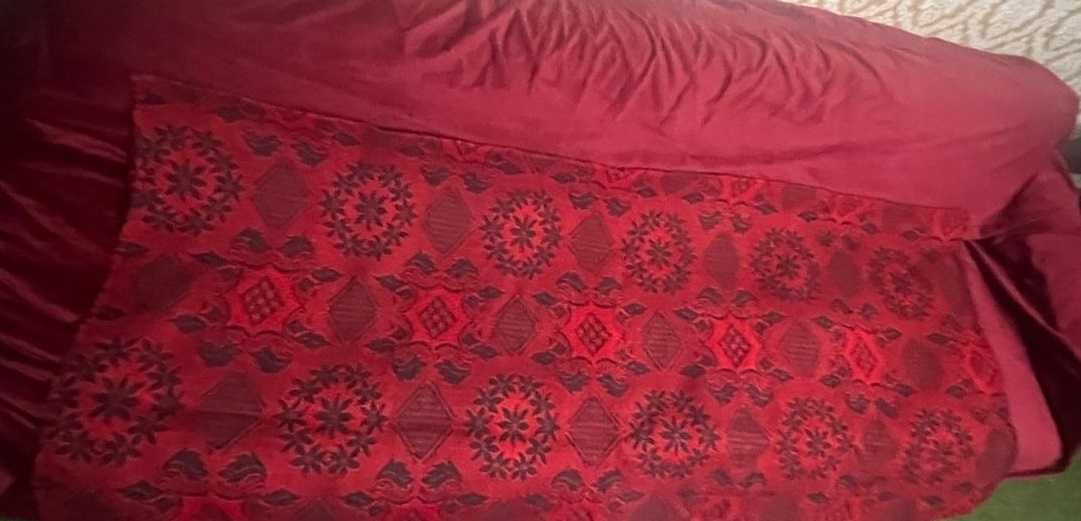 Автентични ръчно тъкани кувертюри и черги