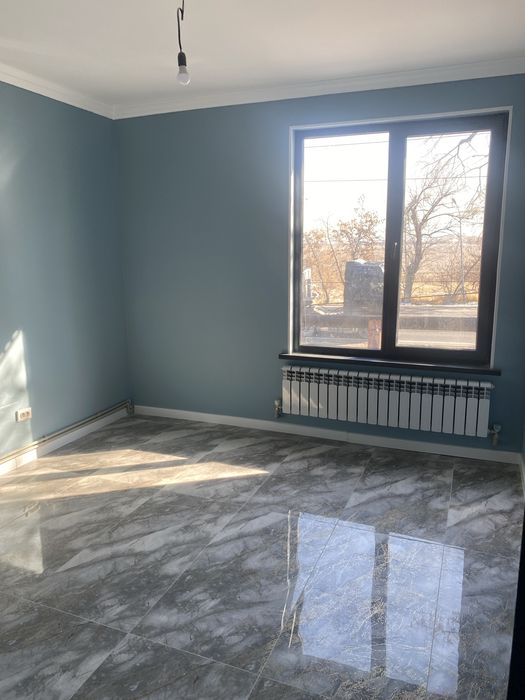 СДАЁТСЯ НОВОЕ ЗДАНИЕ 200 м² — 6 изолированных кабинетов