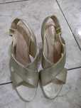 Vând Sandale dama.. elegante, noi, nepurtate, Clarks, mărimea 41