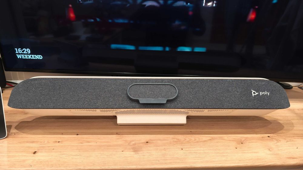 HP POLY Studio X50 + TC8 система за видеоконференция