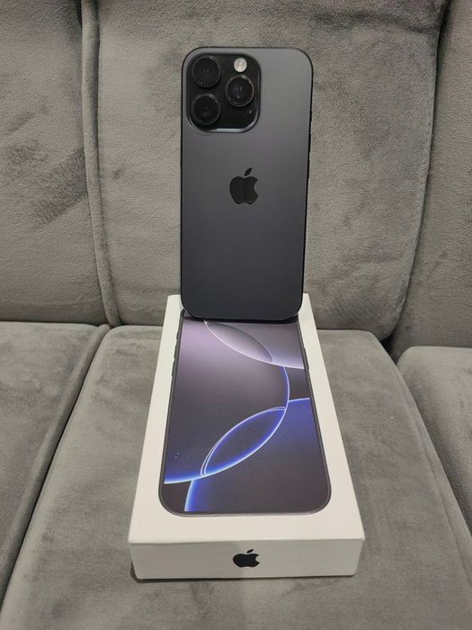 Iphone 16 pro 128 GB  black titanium с гаранция