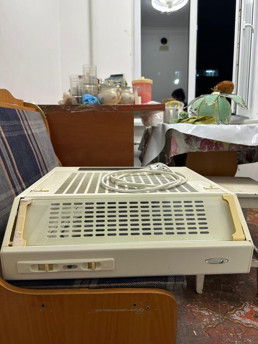 Вытяжка дл 4ухни