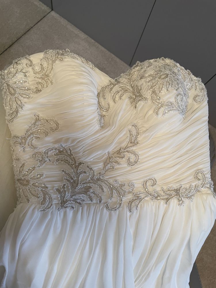 Rochie de mireasa si voal lung, Pronovias, Marga