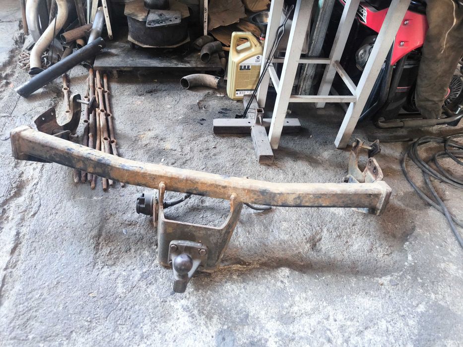 Теглич Toyota hilux