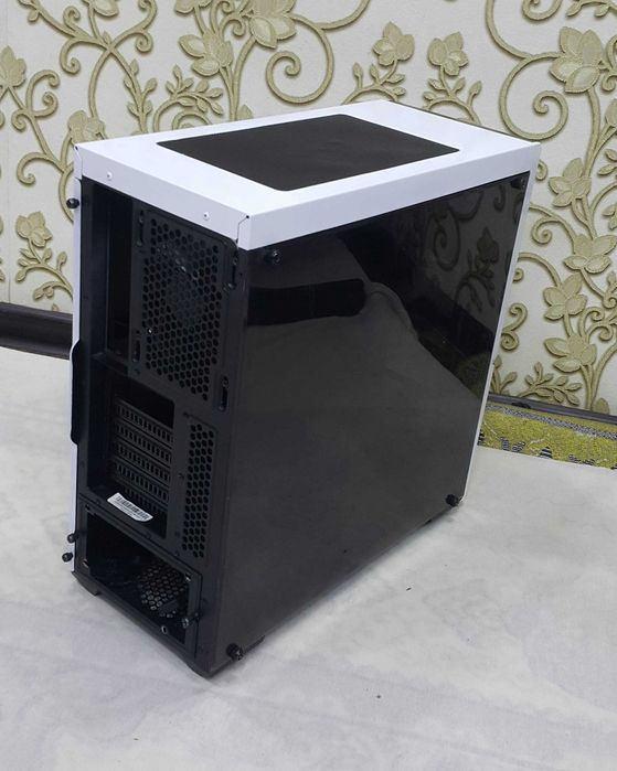 Cooler Master "Master Box"