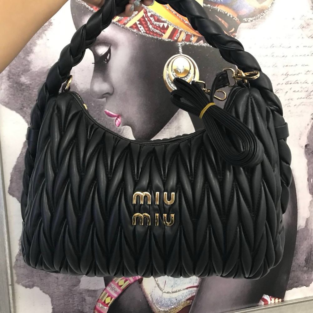 Geanta Miu Miu neagra