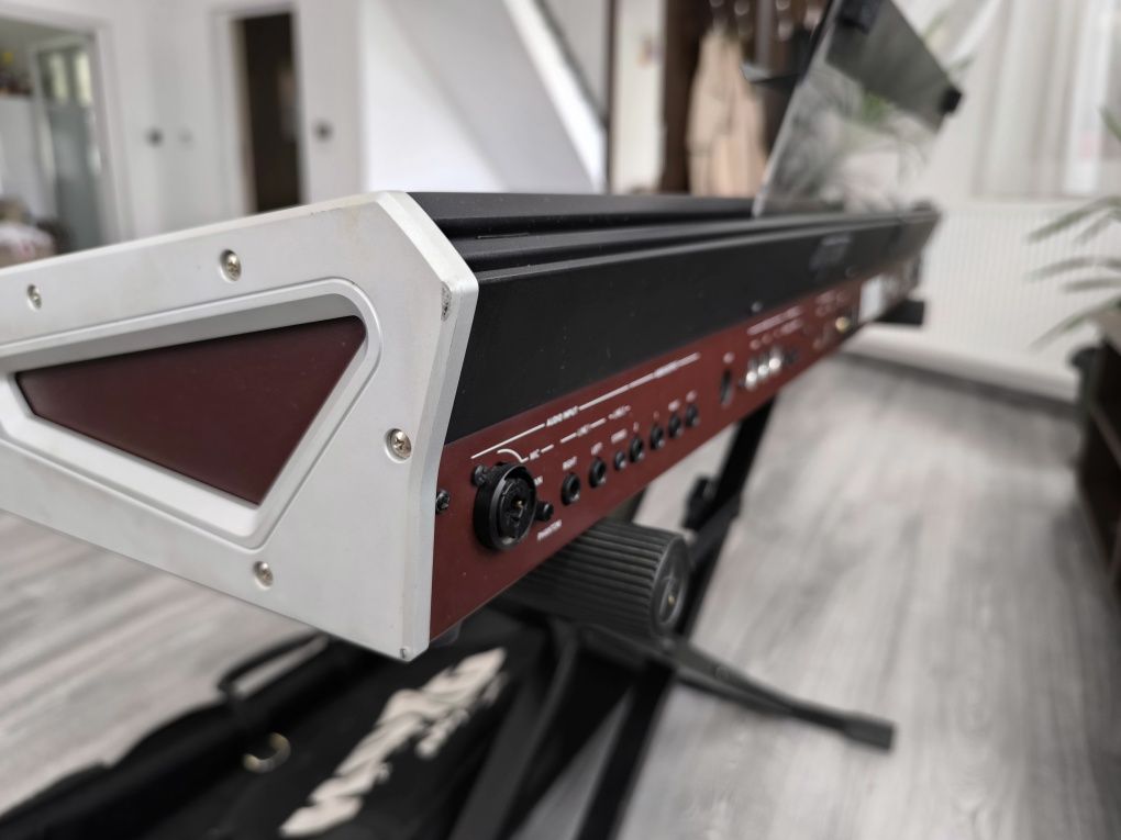 Korg pa4x Oriental 61 keys