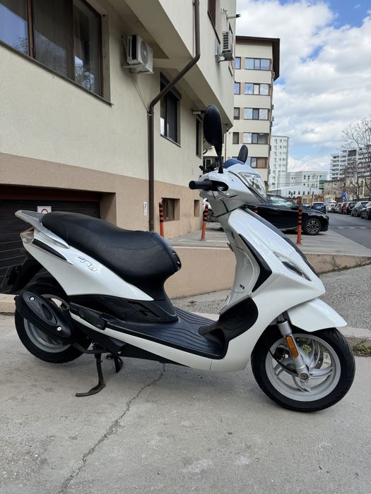 Scuter Piaggio Fly 50cc 4 timpi 2013