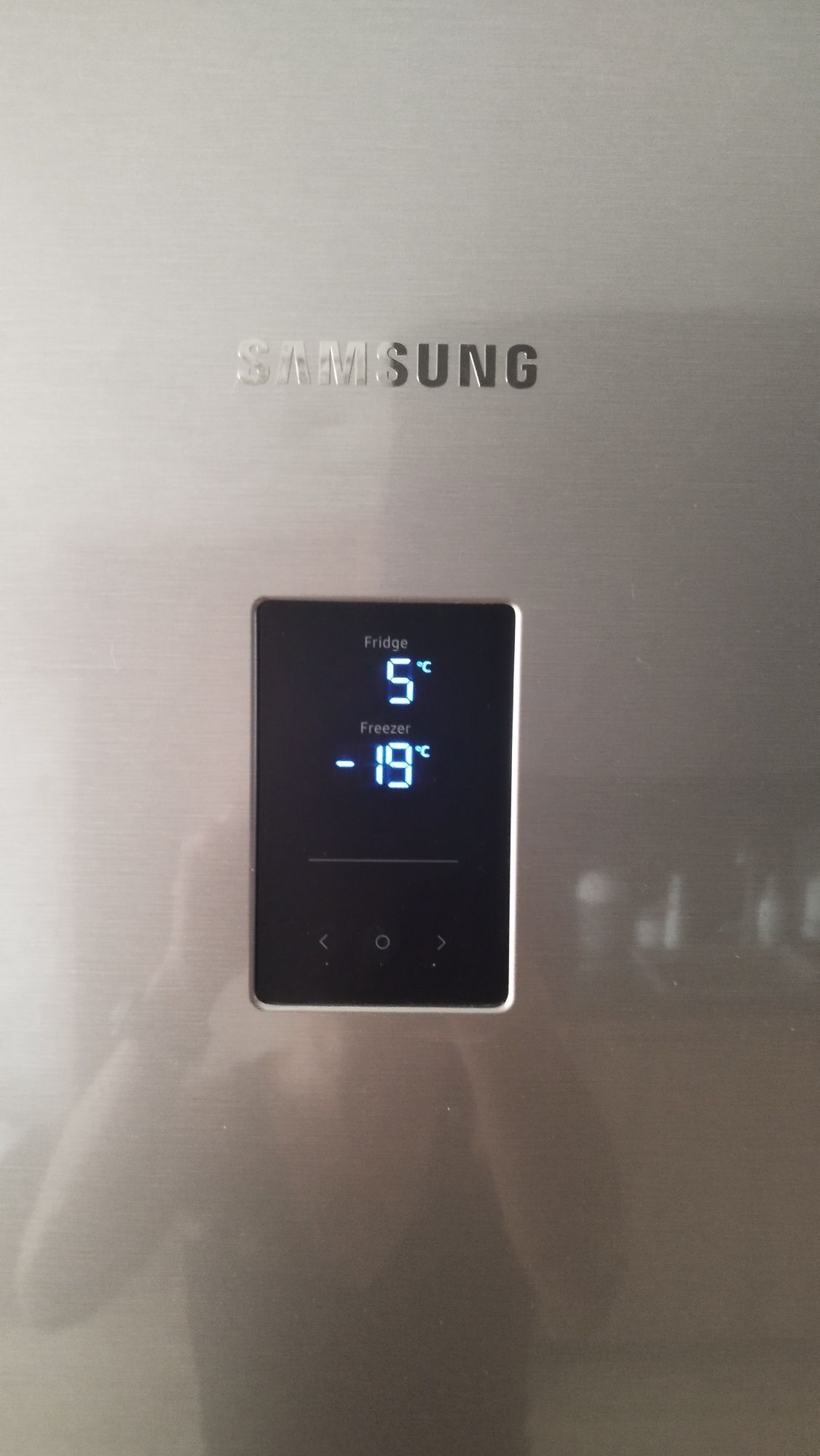Хладилник SAMSUNG