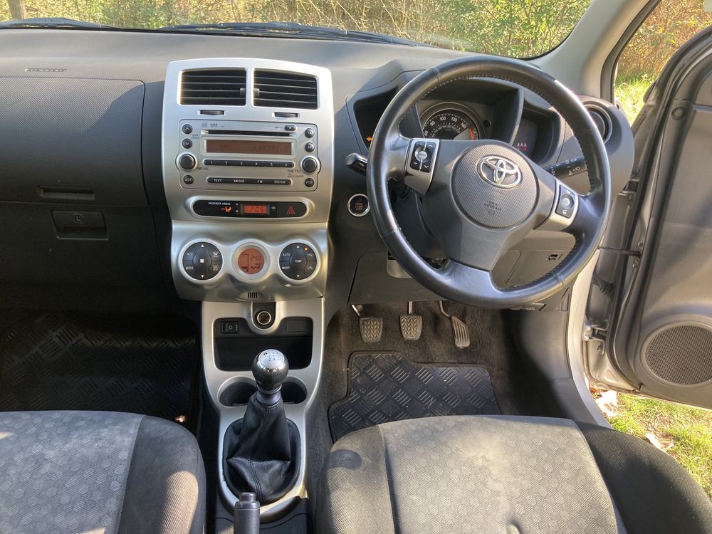 Тойота Урбан Крузер/Toyota Urban Cruser 1.33vvt-i 99кс/2010г/НА ЧАСТИ