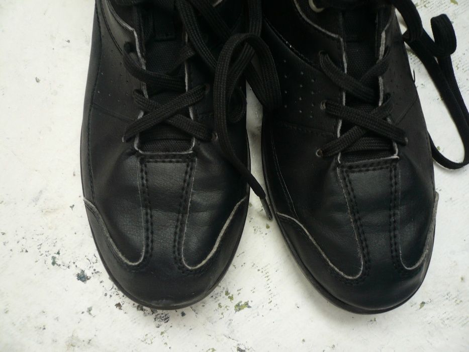 Tenisi, baiat, mar.37.