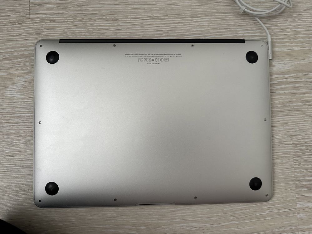 MacBook Air 13” mid 2011