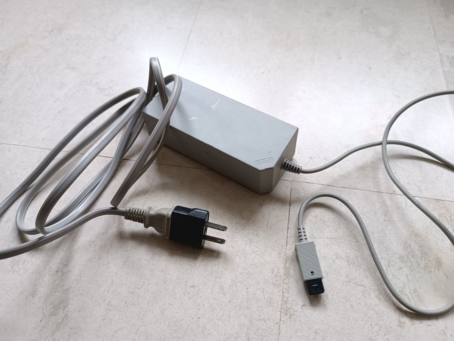 Зарядно за Nintendo Wii