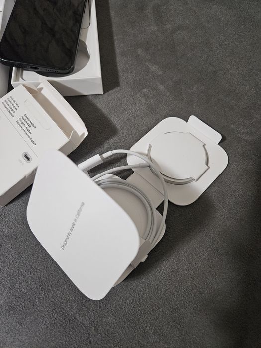 iPhone 15 Plus Black 128GB 88% Battery Health Отлично състояние