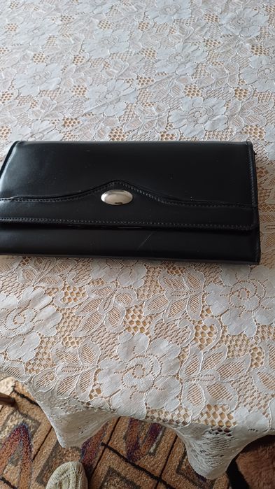 Jacheta din stofa și plic negru din piele