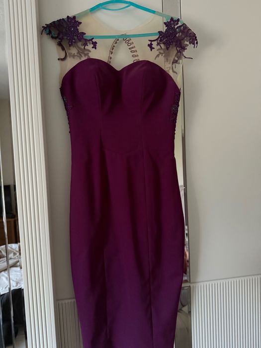 Дизайнерска рокля Пембе Кенан