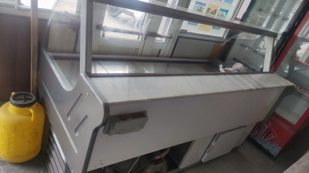 Haladilnik go'sht, kalbasa, shirinliklargayam bu arginal zavod narsa