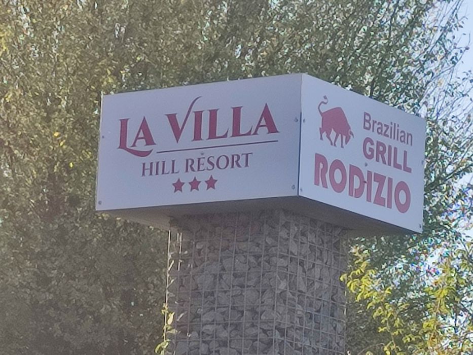 Vand teren intravilan, livada, 5800mp, zona La Villa Hill Resort