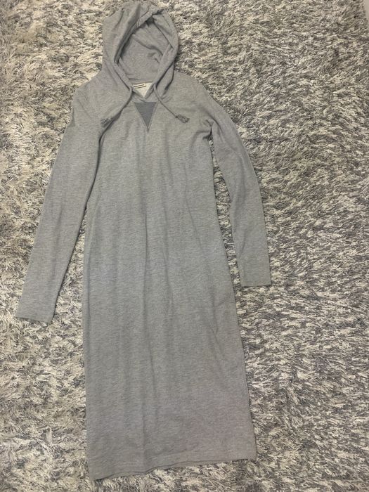 Rochie cu gluga marimea S gri