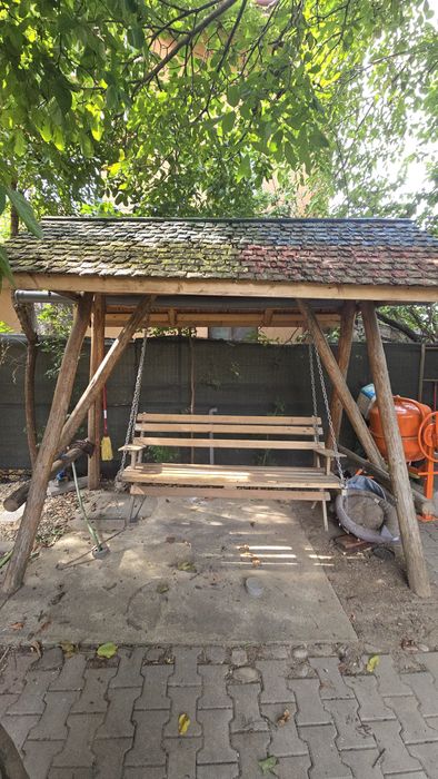 Balansoar lemn grădină
