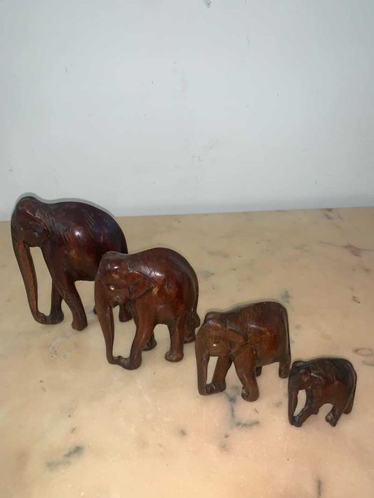 Set de patru elefantii din lemn sculptat decor