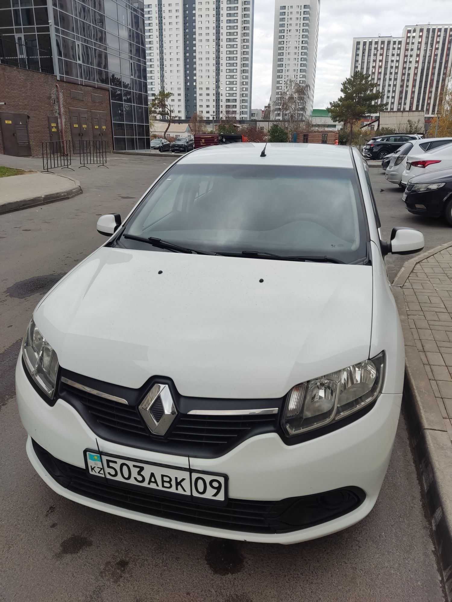 Renault Logan 2, 2017, АКПП, 1,6 (16 клап) 99900