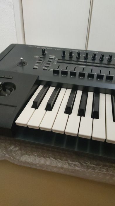 Korg kronos 1 ideal
