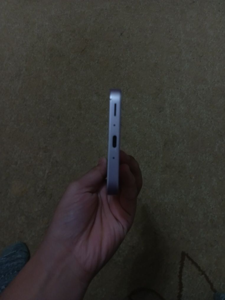 Samsung A35 5G sotiladi srochna...