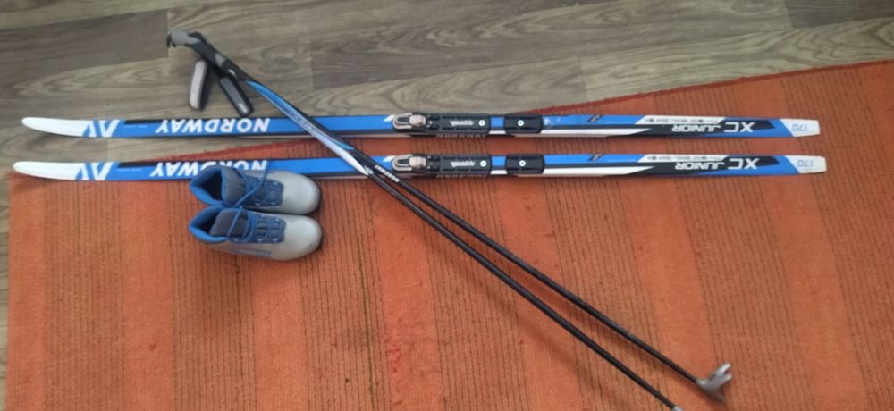 Полный набор лыж