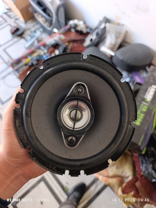 Gentra zavod  magnitafon sotiladi ramka soati va 16.5 kalonka