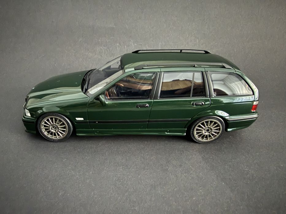 Macheta BMW 328i E 36 Touring 1/18 Otto