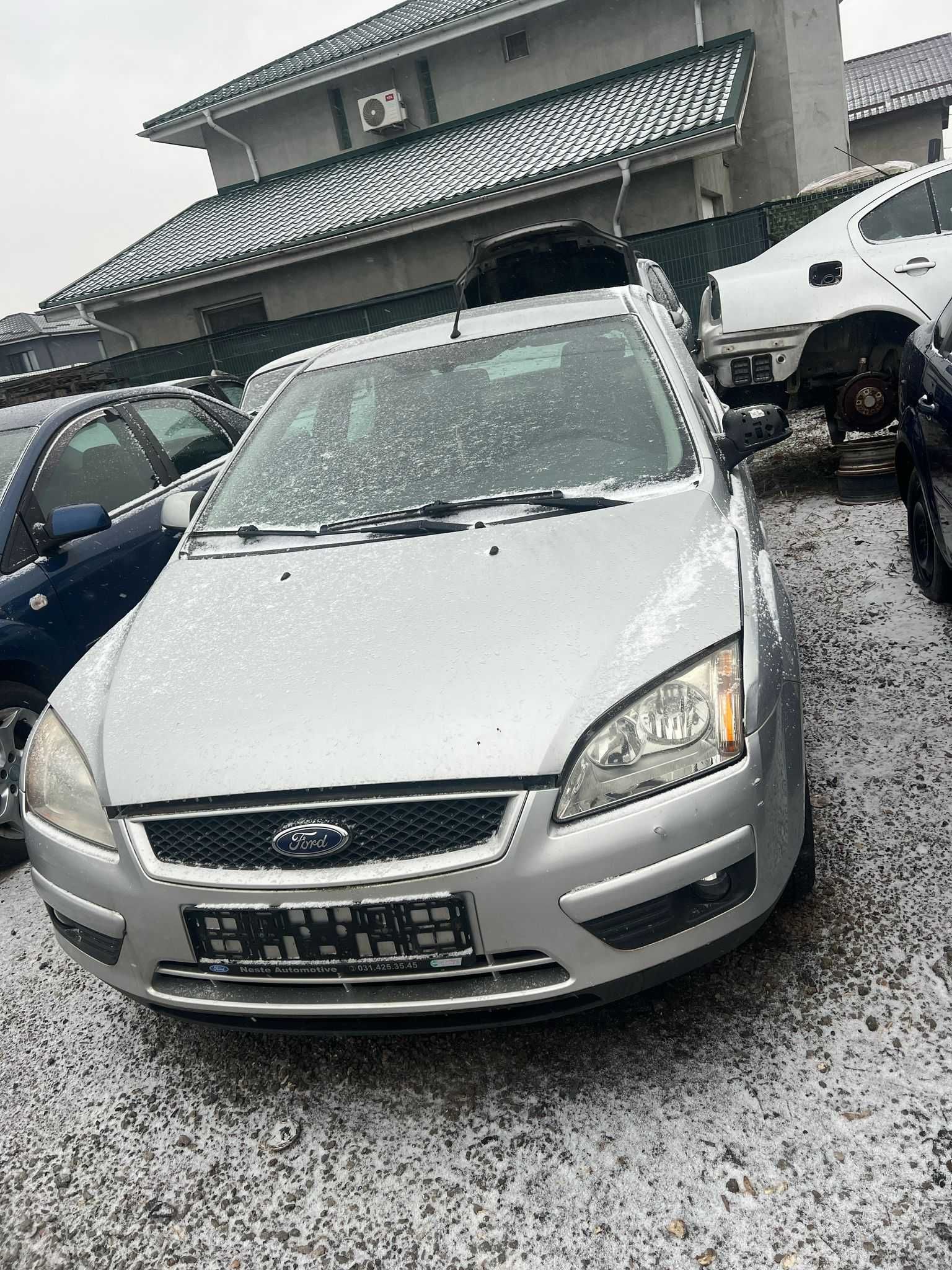Vand pentru dezmembrat 5 Ford Focus 2007 1.6 si 1.8TDCI