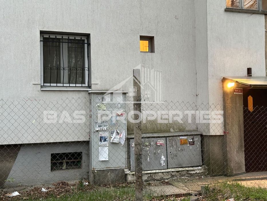 Продава се Тристаен апартамент в София, Илинден - 65 кв.м за 2616 €/кв.м - Снимка #11