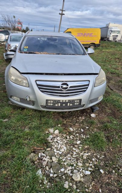 Bara fata Opel Insignia A