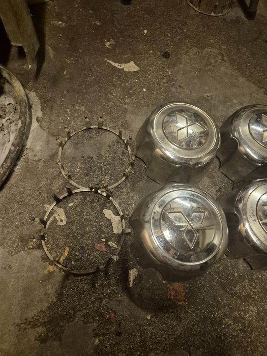 Капачки за джанти с гривни за Pajero/L200