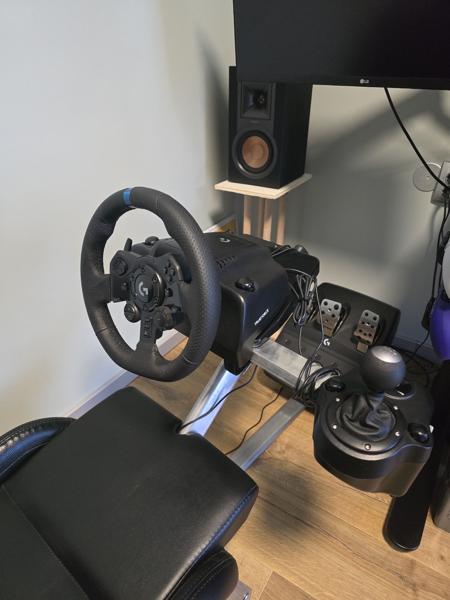 Logitech g923 + schimbator si playseat revolution