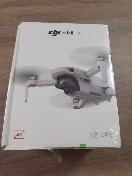 DJI Mini 4K este o drona compacta si usor de utilizat, cu o greutate d