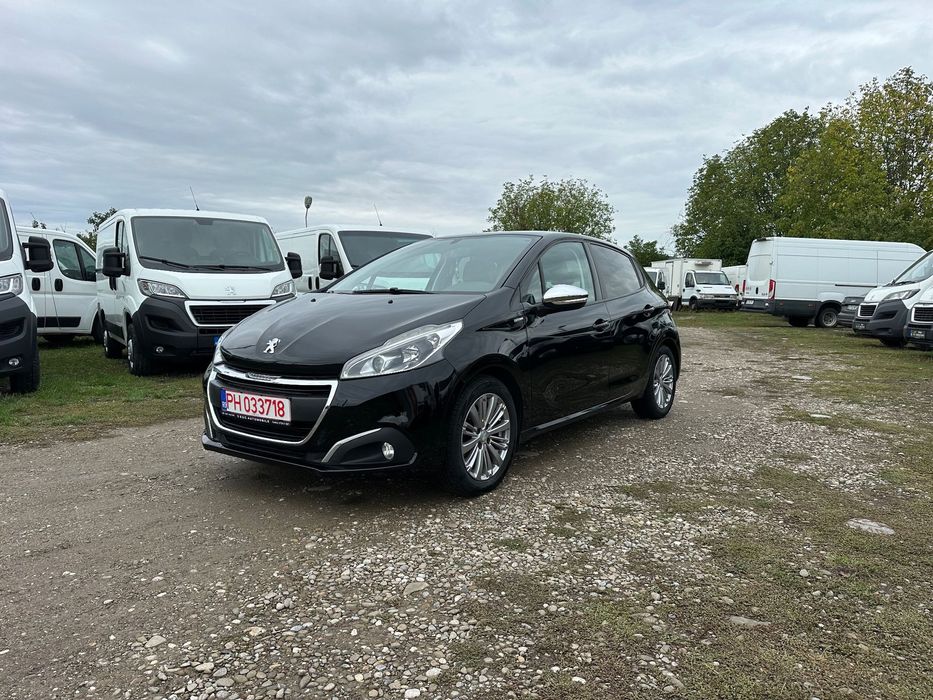Peugeot 208 Un singur proprietar ! Revizie ( ulei și filtre ) făcută recent !